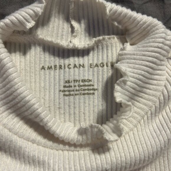 American Eagle Outfitters Cream Ribbed Turtleneck - Picture 2 of 2